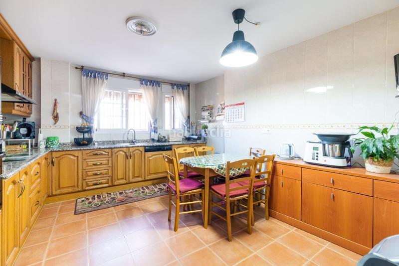 Foto 3fb641cc-e36c-476a-9c89-44ffe995e044. Casa adosada casa a la venta con grandes espacios y vistas despejadas en Peligros