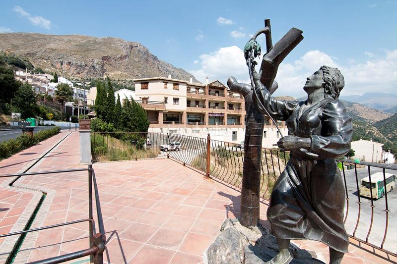 Foto 268fa1ef-283c-4a1f-91f0-0b3f6bf6e8ef. Wohngrundstück in camino de la sierra 4 in Güéjar Sierra