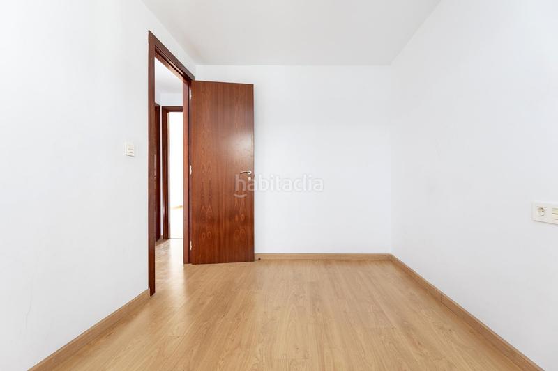 Foto 5b56a673-6dcf-4ba7-ac8d-2cf699fdd4cb. Piso tu nuevo hogar en la zubia te espera! en La Zubia Ciudad Zubia (La)