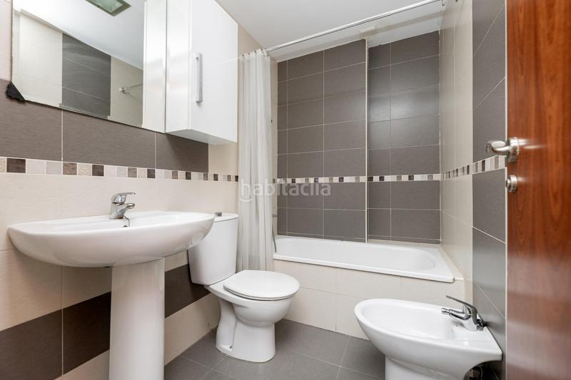 Foto d41e8cf3-e06d-45cb-9dec-ad154940980a. Piso tu nuevo hogar en la zubia te espera! en La Zubia Ciudad Zubia (La)