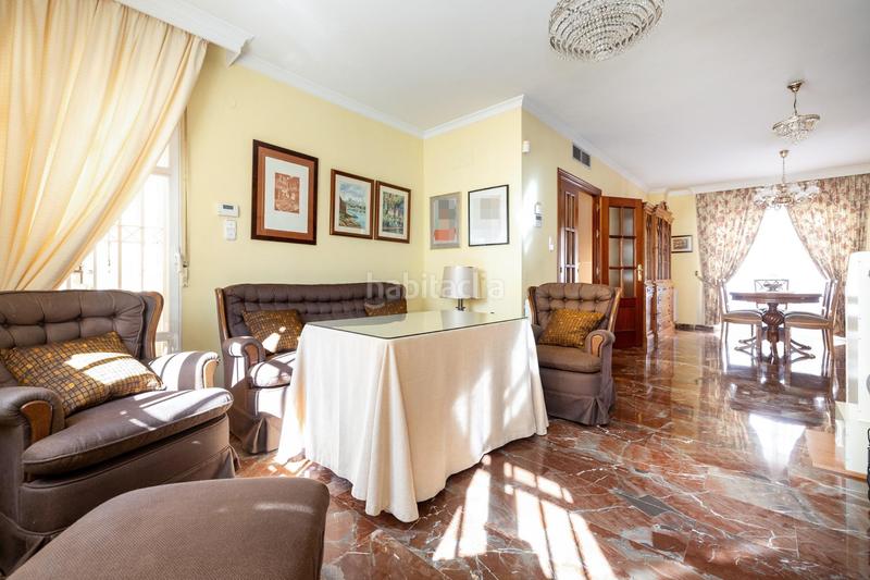 Foto 428dc63d-85f5-478b-b9f5-41ba092495e5. Casa adosada espectacular casa ubicada en el exclusivo barrio de albayda, diseñada con una distribución funcional en Granada