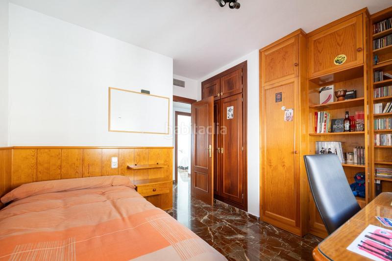 Foto a63815f6-fbe5-44c8-91b9-d77cb3c681d4. Casa adosada espectacular casa ubicada en el exclusivo barrio de albayda, diseñada con una distribución funcional en Granada