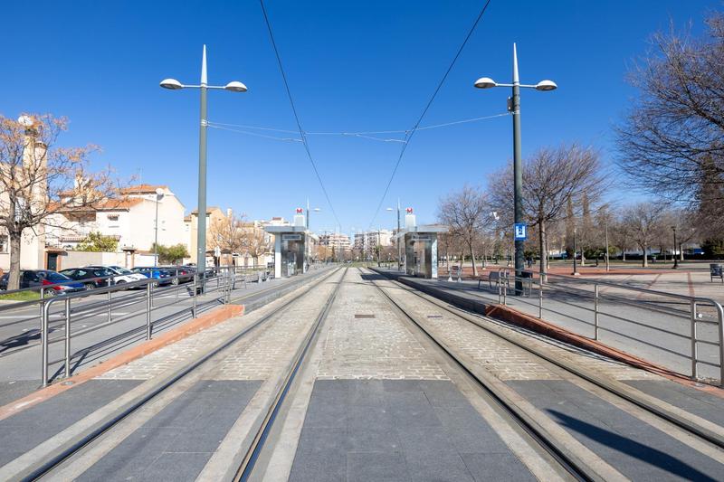 Foto e2d469d8-9360-4455-9798-28115a927d34. Casa adosada espectacular casa ubicada en el exclusivo barrio de albayda, diseñada con una distribución funcional en Granada