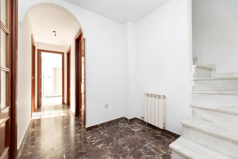Foto a4f6c581-2335-4621-a57a-3bd5f3ecf8fa. Chalet  con gran parcela y piscina en loma verde, en Albolote