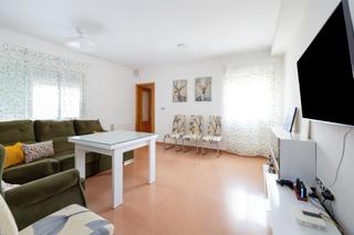 Pis  Calle de los arcos. Bonito piso totalmente reformado en albolote con 2 habitaciones