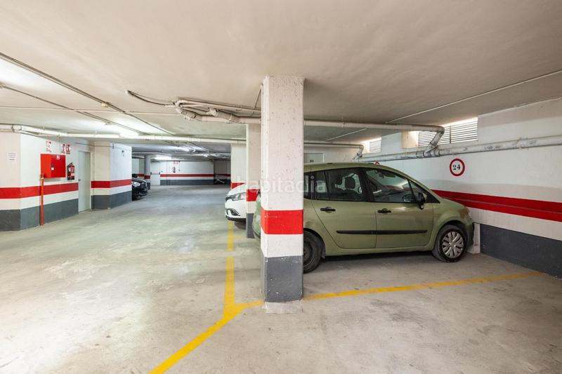 Foto 0f080ee7-936c-4161-b53b-6598cf86ac7b. Autoparkplatz in Barrio de Zaidín Granada