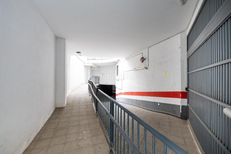 Foto 4205cab3-b4c1-46f8-9c49-2efafb820d1b. Autoparkplatz in Barrio de Zaidín Granada