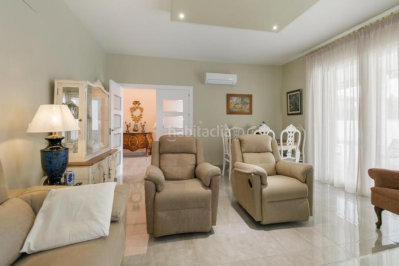 Foto 9e42ad3f-37e7-4169-a7cc-8575a60a18bf. Chalet  moderno y acogedor con piscina en una sola planta en Cúllar Vega