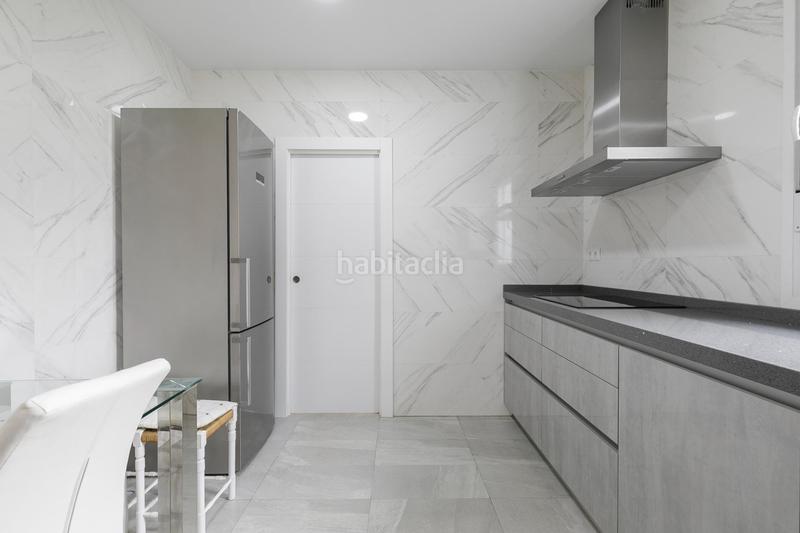 Foto c055da77-a39f-40c9-b3a5-de7003b4d723. Chalet  moderno y acogedor con piscina en una sola planta en Cúllar Vega