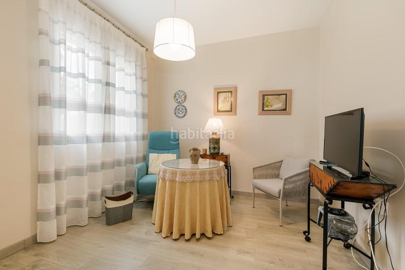 Foto cace4f0e-84de-43ef-939a-601db567f455. Chalet  moderno y acogedor con piscina en una sola planta en Cúllar Vega