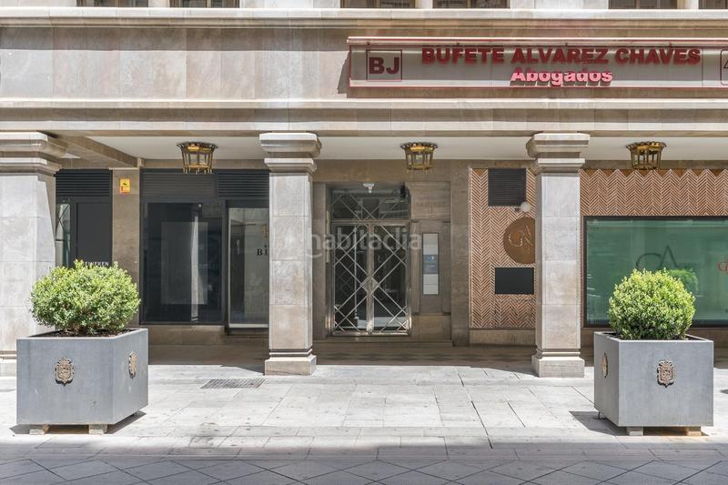 Foto a1d16ac6-a9df-4ecf-85a5-e41e80485aa0. Flat with heating parking in San Matías - Realejo Granada