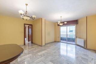 Etagenwohnung in Pajaritos. Piso en mondragones