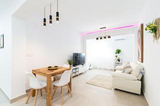 Appartement à Barrio de Zaidín. Excelente piso reformado a estrenar en avenida don bosco!