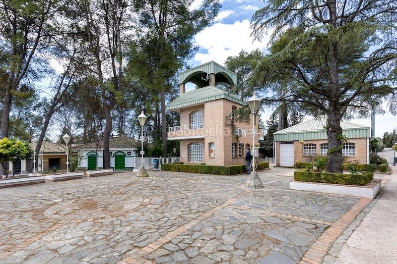 Foto b7f8d15d-2d37-4e00-aec0-3c4983db1b0f. Wohngrundstück in Albolote