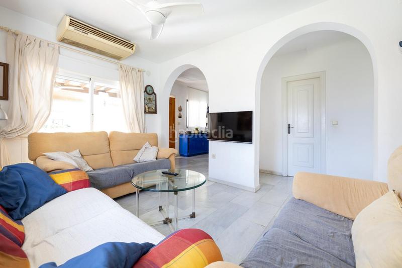 Foto 4a7315ce-1c8f-4a1b-9988-672c6f790345. Casa pareada magnifica casa pareada en calahonda en Motril