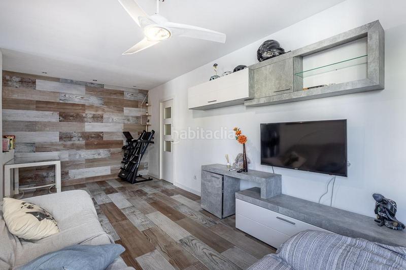 Foto 4c034bba-6a45-4452-82c9-12afd18ef424. Casa adossada amb aparcament a Peligros