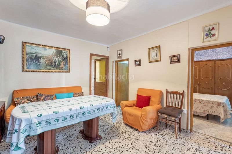 Foto 5f20d1c3-f1c9-4e74-a303-019953282e5b. Casa amb aparcament a Láchar