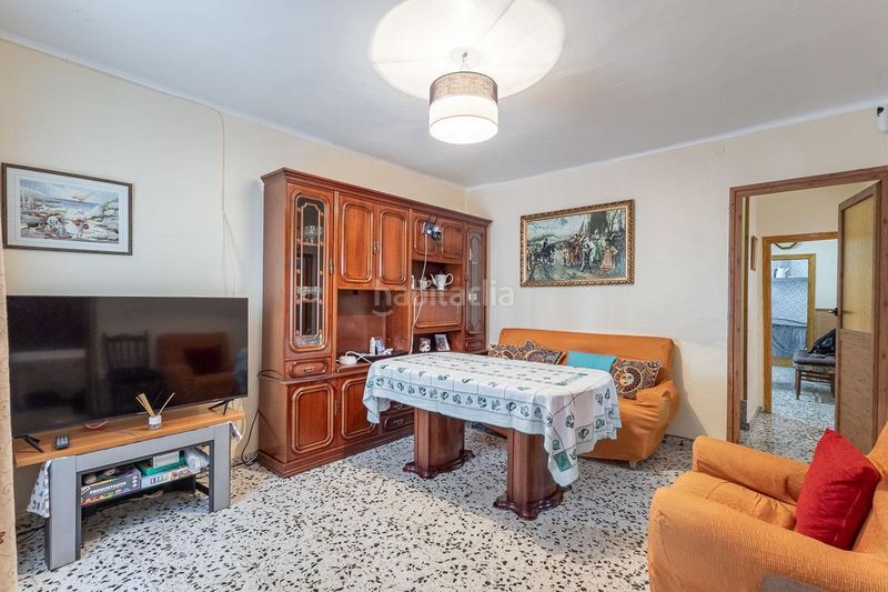 Foto b6d5290b-d711-4b41-8fa2-8c65d3eaa807. Casa amb aparcament a Láchar