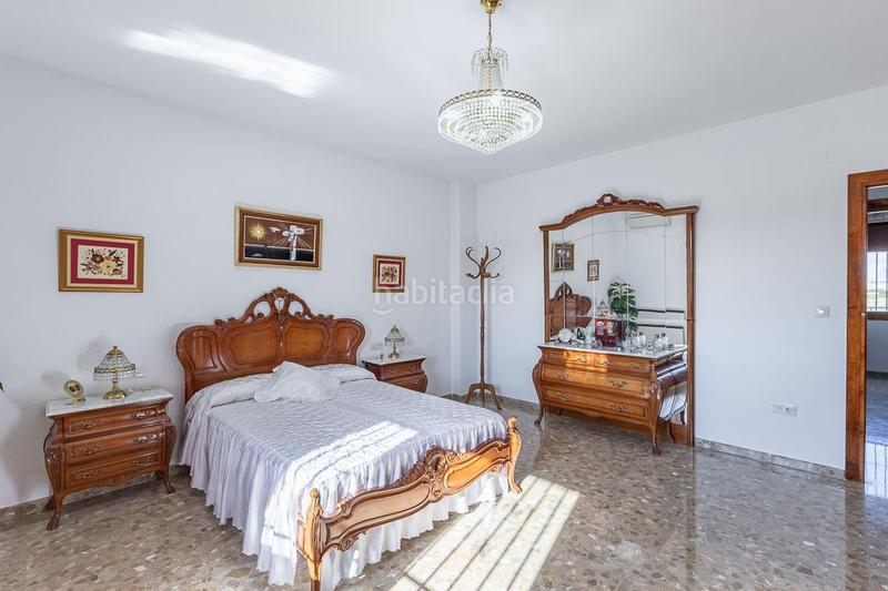 Foto e55eb6a2-231b-4496-994e-d0b5e063eb6b. Casa aparellada a calle del cercado 17 a Fuente Vaqueros
