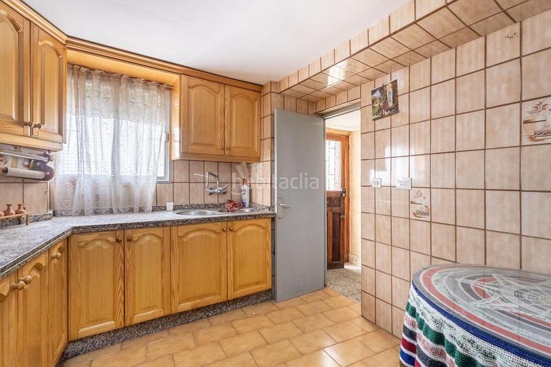 Foto 43ca4c9f-89f4-46d9-be10-eed4e15e248b. Casa aparellada a Güéjar Sierra