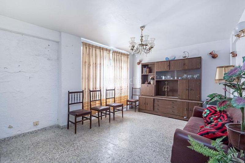 Foto 5f395b67-1d93-40d0-8398-c891f6d7e804. Casa aparellada a Güéjar Sierra