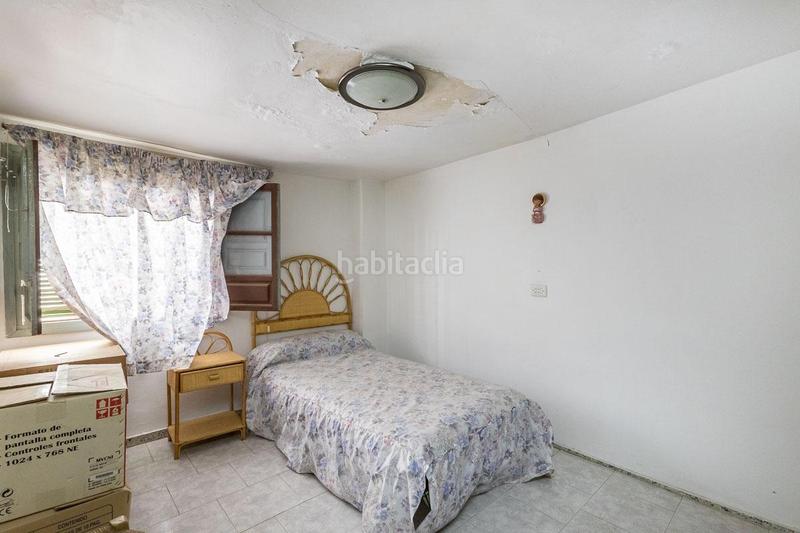 Foto ed35ca6c-4da6-442d-bc1c-a055fe36502c. Casa aparellada a Güéjar Sierra