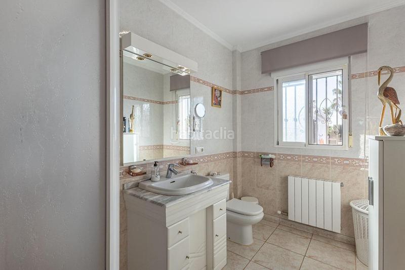 Foto 525222cc-b321-42c0-861c-8fe4130b08ff. Chalet mit heizung parking pool in Moraleda de Zafayona