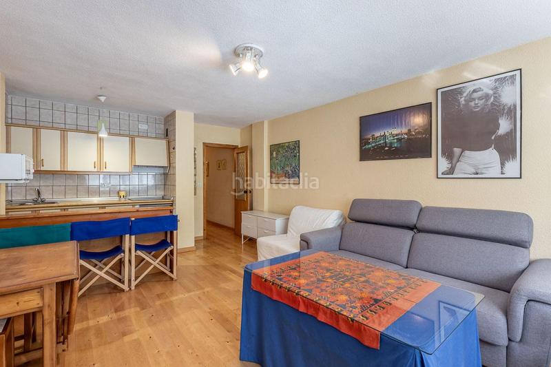 Foto 5132f992-f56b-4f15-bfc6-2c41b5d5df6f. Apartament a Zona baja Sierra Nevada