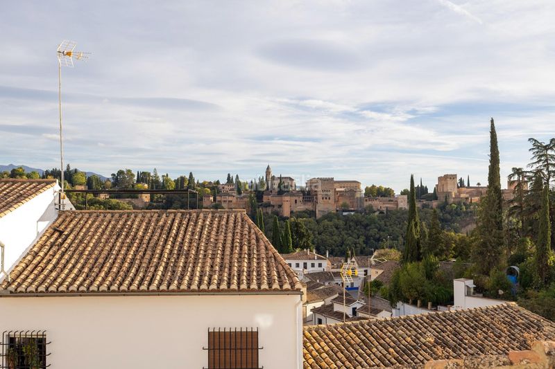 Foto 56219f38-46d9-4a40-8bf2-33c049092041. Casa adosada casa en venta en el maravilloso albaicin en Granada