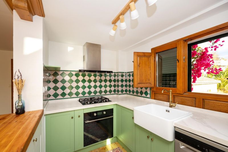 Foto a193bb2a-a03c-4e57-9a3a-33a9ce69c6a5. Casa adosada casa en venta en el maravilloso albaicin en Granada