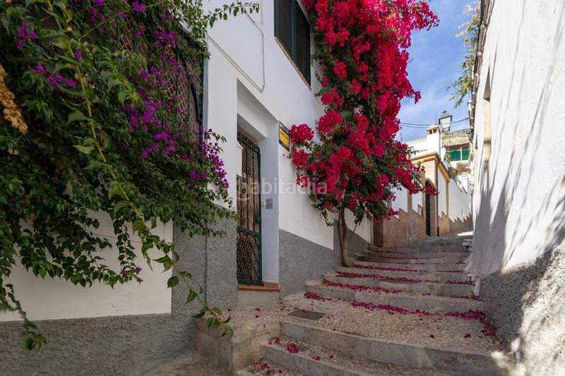 Foto b9932dc3-f814-483f-86d7-744c89256c45. Casa adosada casa en venta en el maravilloso albaicin en Granada