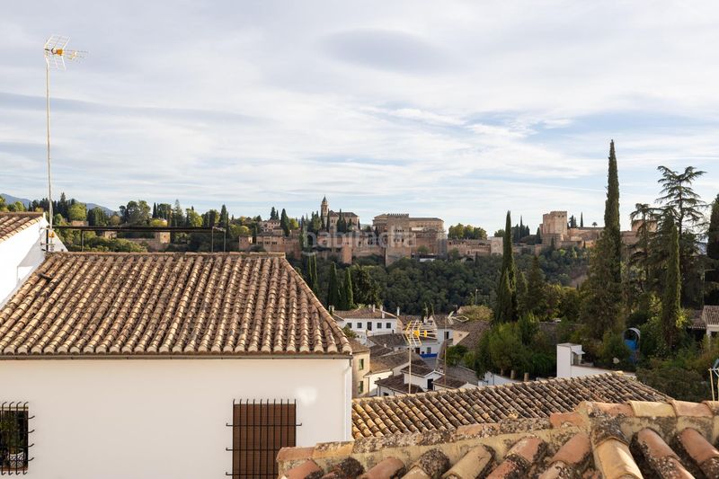 Foto cd738e95-6e39-47db-ba94-5e86c844f2cb. Casa adosada casa en venta en el maravilloso albaicin en Granada
