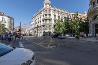 Autoparkplatz in Calle de cetti meriem 4. Plaza de aparcamiento centro de granada!!!!!!!