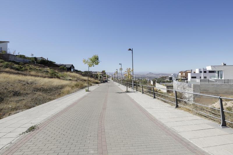 Foto 5c1c6729-5c44-4b9d-bcd4-d88ea2d18161. Terreno residenziale in Altos de la Zubia Zubia (La)