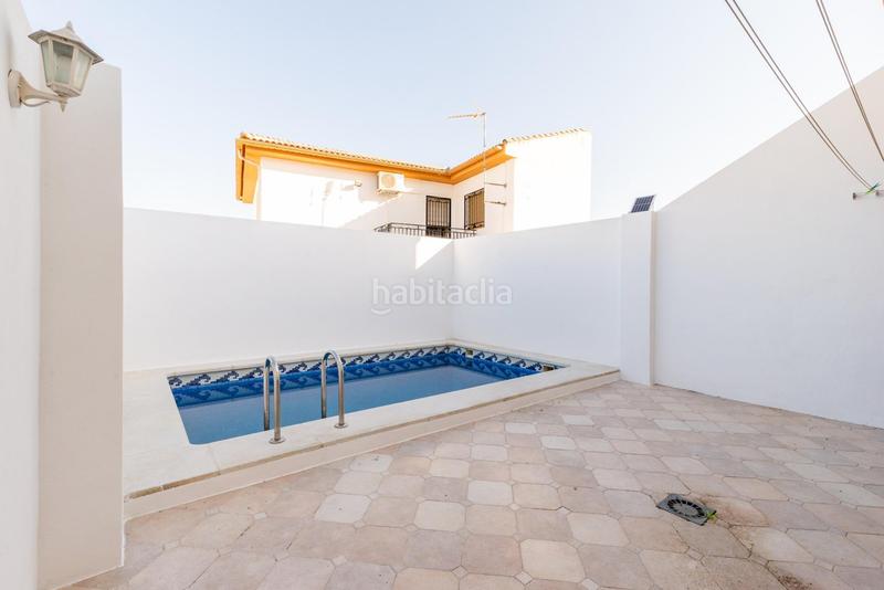 Foto 593fdbd3-9b6e-4d0f-bcfd-709c574e11c4. Reihenhaus in calle almeria 17 in Cijuela