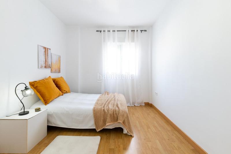 Foto cafd772e-2a5e-46fb-8d74-f761f66e4c08. Reihenhaus in calle almeria 17 in Cijuela