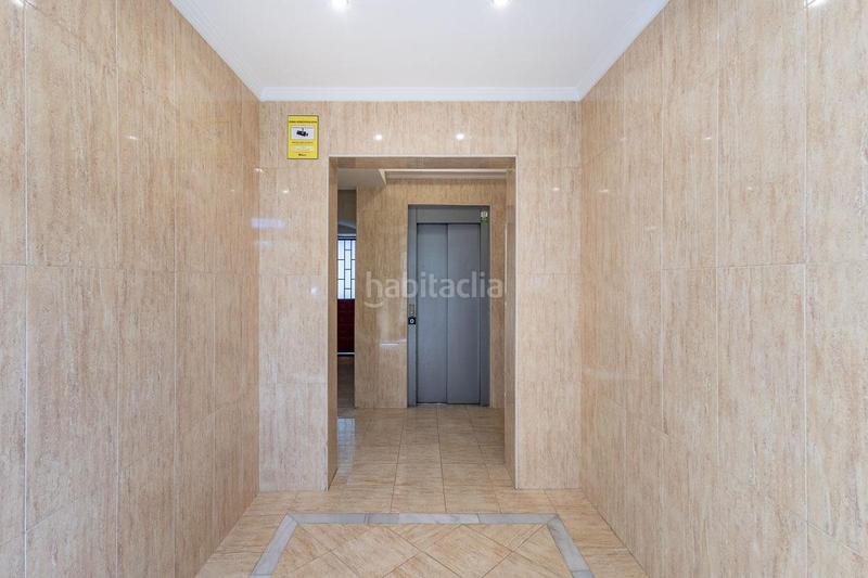 Foto ace405d3-c3e5-4823-a12a-3f251adbb083. Ground floor in Crta. De la Sierra Granada