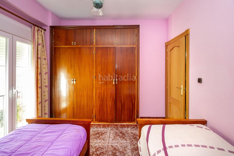 Foto ad9f6de3-89d1-4c07-b8a3-e8eb9d2af6b5. Casa adossada a Lecrín