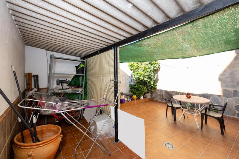 Foto c026a971-5c17-42df-be47-99a93e033741. Casa adossada a Lecrín