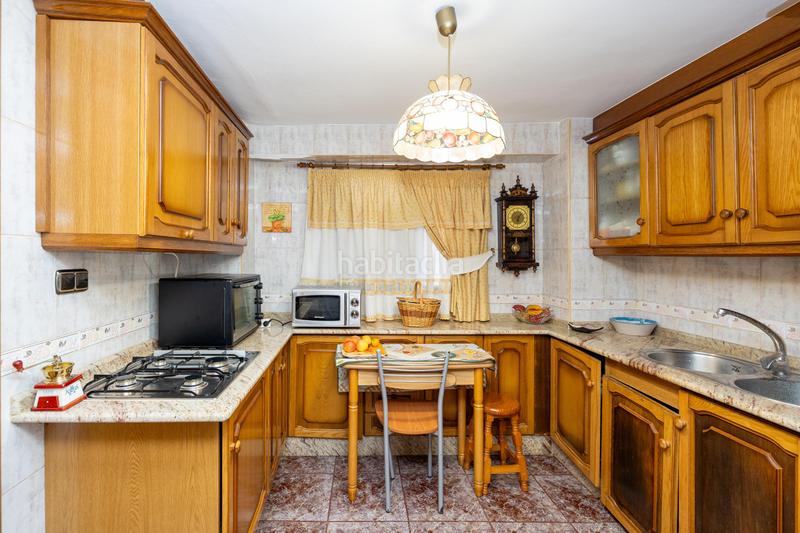 Foto ebb10a68-3507-49e3-895f-3e42e3a5a28f. Casa adossada a Lecrín