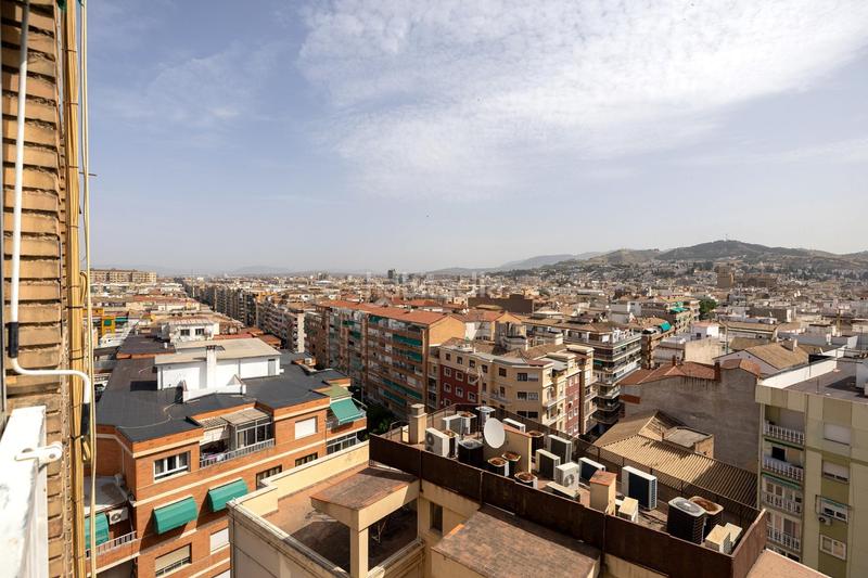 Foto 61c05200-1a92-488b-9685-c0471d6fe1d2. Etagenwohnung mit heizung in Camino de Ronda Granada