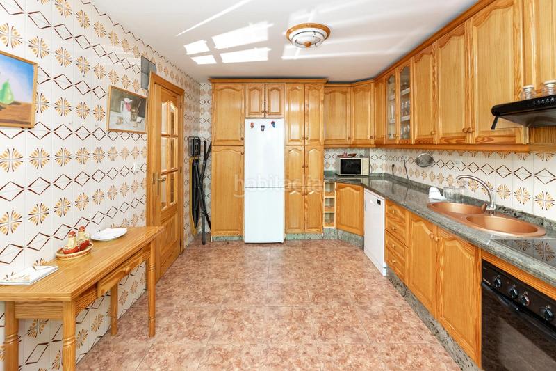 Foto 20d99d9d-41f9-46ed-a38c-198858fb7a11. House with heating parking in Maracena