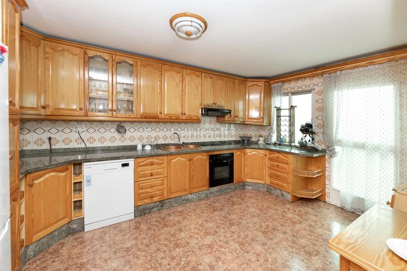 Foto 573d3d8a-920e-4d63-98e3-9092bf761ca9. House with heating parking in Maracena