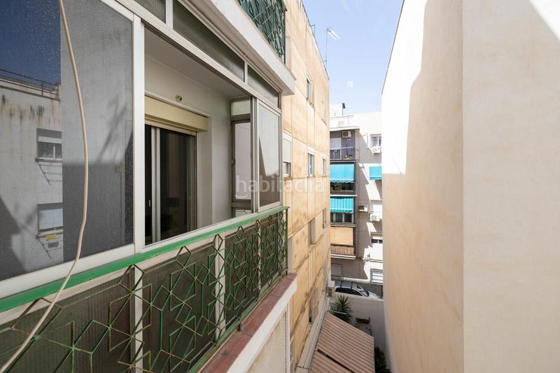 Foto 85983253-7749-47db-aa6a-c9a1d040bb42. Appartamento in calle santa adela 48 in Barrio de Zaidín Granada