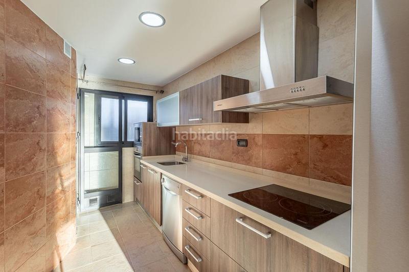 Foto 3e982bfa-e809-4c7b-93b6-51fa3133b956. Appartamento in calle del periodista rafael gago palomo 3 in Granada