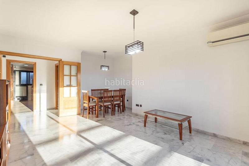 Foto e785aba2-ced4-4a1d-bdaa-6c14795c1e3d. Appartamento in calle del periodista rafael gago palomo 3 in Granada