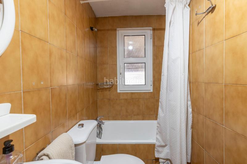 Foto 4c64f9c6-7873-418c-aa76-1cc7acf71dba. Zweistöckige wohnung in urbanizacion de sol y nieve 74 in Sierra Nevada