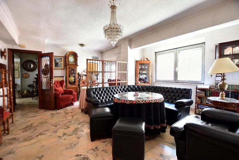 Foto 83619461-4eef-47bd-808e-6b1c93c7f67d. Flat in calle calle pío baroja in Camino de Ronda Granada