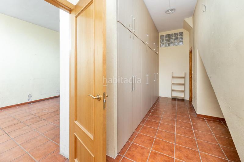 Foto 149d0c9f-245a-441e-a569-893fb0f748f1. Casa aparellada amb aparcament a Alfacar