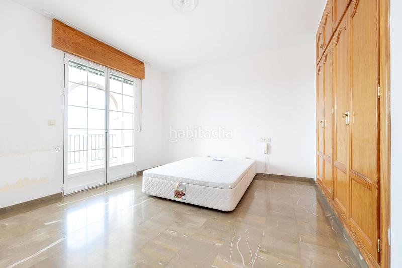 Foto 4bbc5a3d-bdc3-47ac-8c19-2a8ca73842a9. Casa aparellada amb aparcament a Alfacar